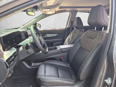 Used 2025 Nissan Murano Platinum w/ Cargo Package AWD/4WD image 15