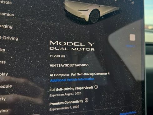 Used 2026 Tesla Model Y AWD image 4