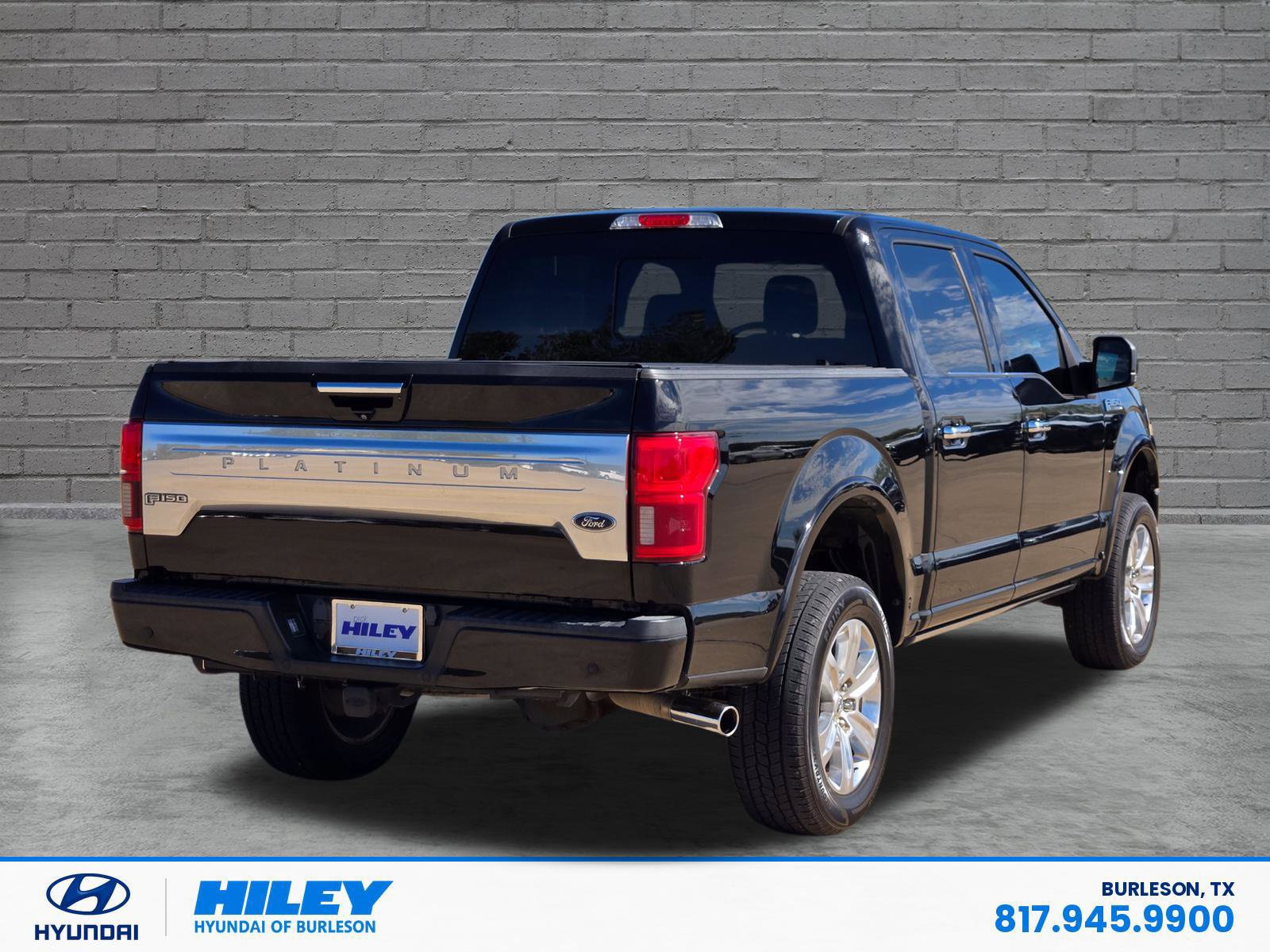Used 2018 Ford F150 Platinum w/ Equipment Group 701A Luxury AWD/4WD image 4