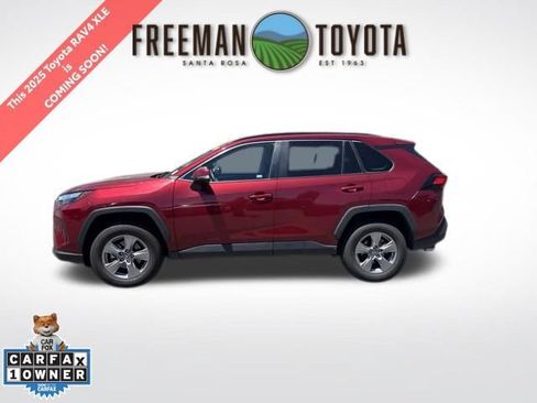 Used 2025 Toyota RAV4 XLE FWD image 1