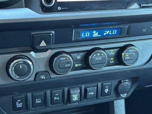 Certified 2023 Toyota Tacoma TRD Off-Road image 19