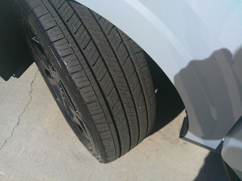 Used 2025 Kia Carnival SX Prestige image 15