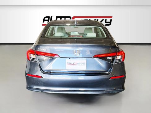 Used 2024 Honda Civic EX image 6