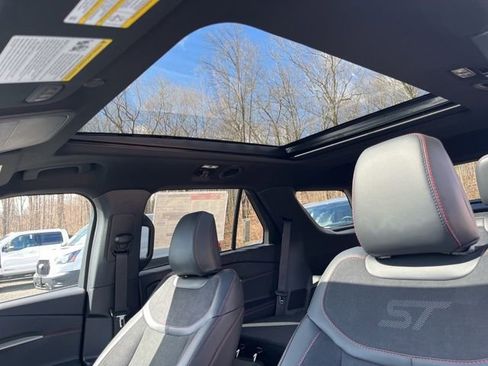 New 2026 Ford Explorer ST w/ Sun And Sound Package image 46