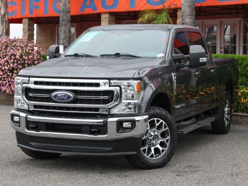 Used 2020 Ford F250 Lariat w/ Lariat Value Package image 4