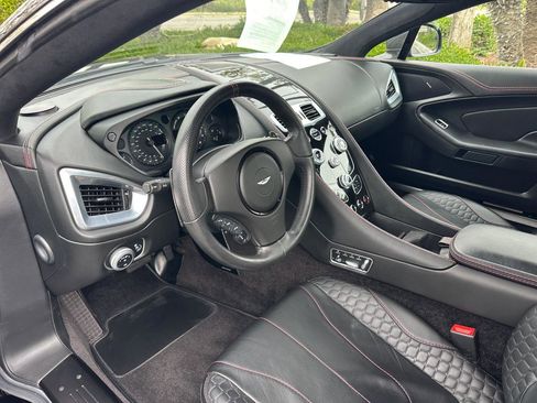 Used 2016 Aston Martin Vanquish Coupe RWD image 25