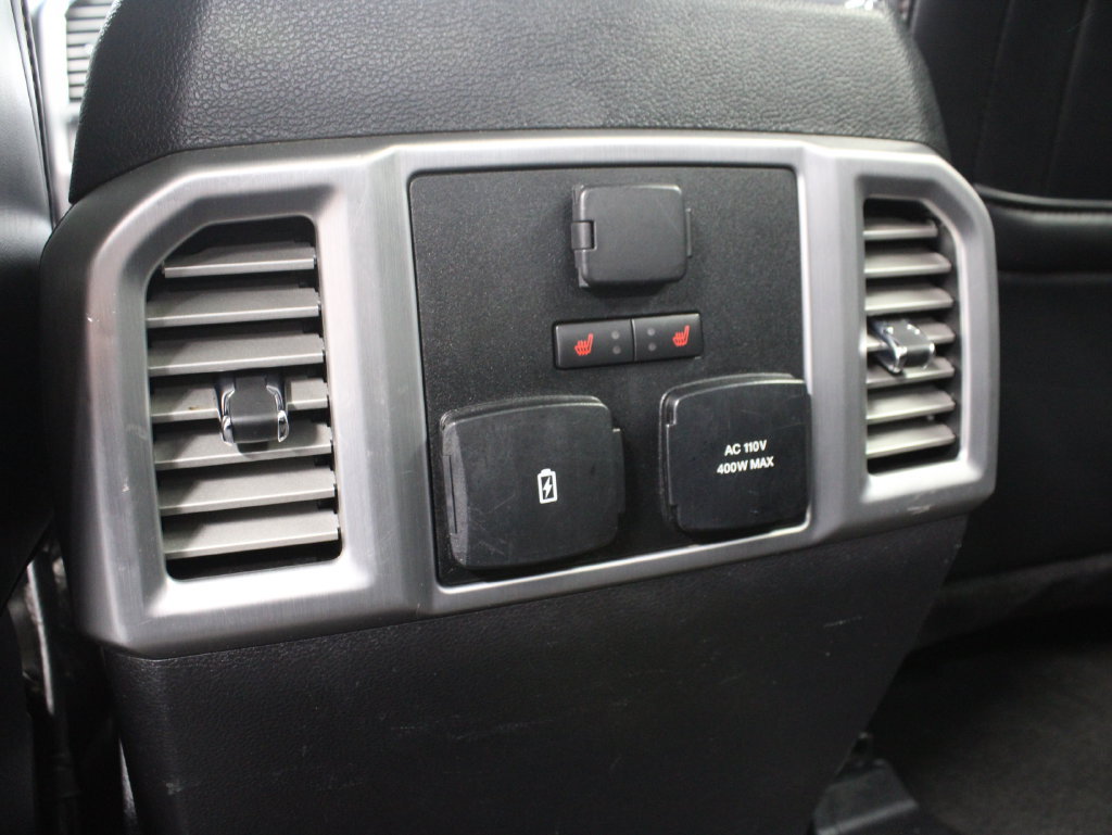 Used 2020 Ford F150 Platinum w/ Technology Package AWD/4WD image 18