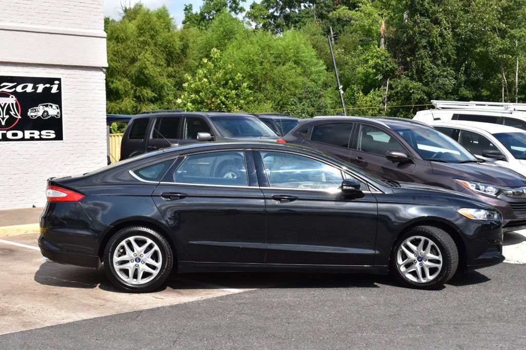 Used 2013 Ford Fusion SE FWD image 10