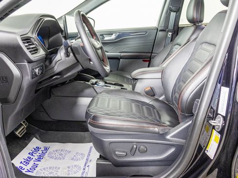 Used 2024 Ford Escape ST-Line Elite w/ Premium Technology Package AWD/4WD image 27