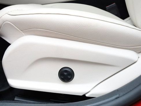 Used 2021 Mercedes-Benz E 350 Sedan image 25