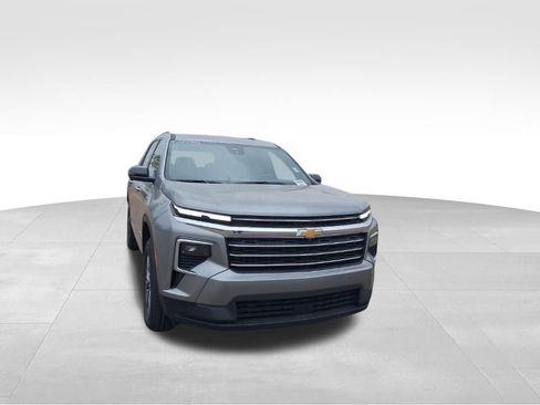 New 2026 Chevrolet Traverse LT w/ Driver Confidence Package image 6