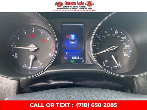Used 2018 Toyota C-HR XLE FWD image 19