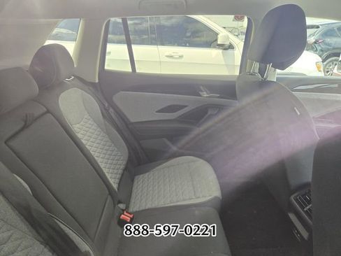 Used 2025 Volkswagen Tiguan S FWD image 7