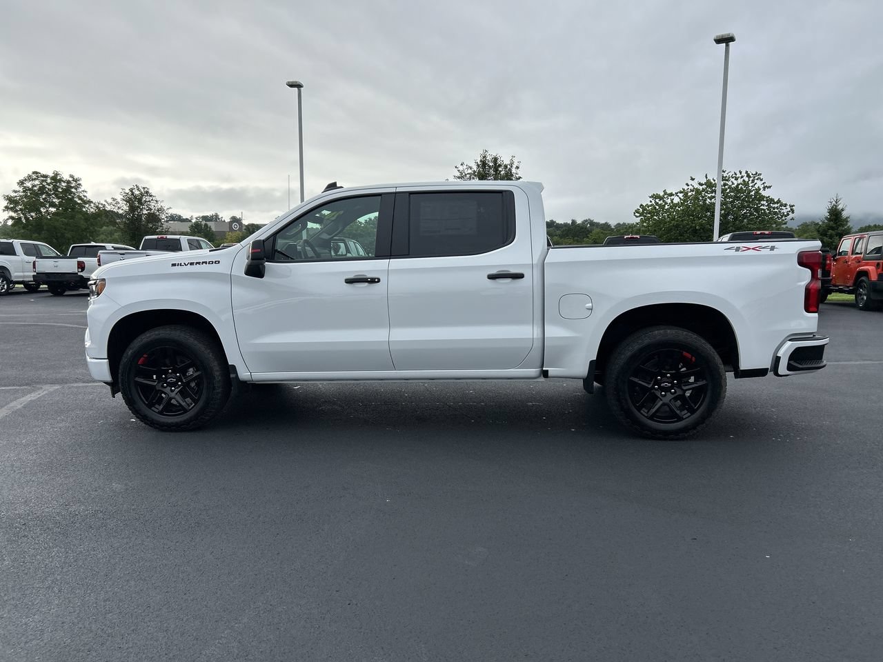 New 2026 Chevrolet Silverado 1500 RST w/ Redline Edition AWD/4WD image 4