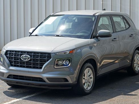 Used 2021 Hyundai Venue SE FWD image 39