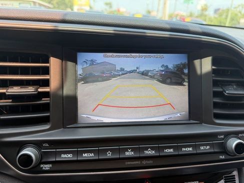Used 2020 Hyundai Elantra Value Edition w/ Cargo Package (C1) FWD image 16