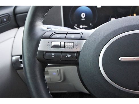 Used 2026 Hyundai Tucson Limited image 18