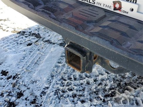 Used 2022 Toyota Tacoma TRD Off-Road image 7