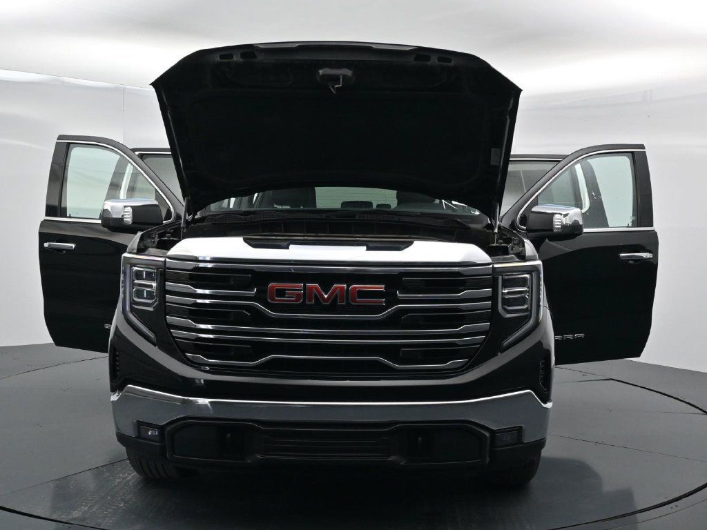 Used 2025 GMC Sierra 1500 SLT RWD image 35