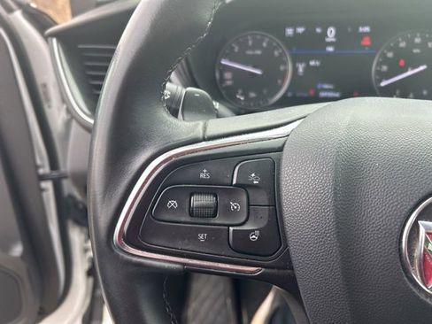 Used 2023 Buick Envision Essence image 11