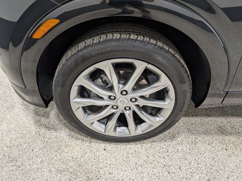 Used 2025 Buick Encore GX Avenir w/ Avenir Technology Package AWD/4WD image 9