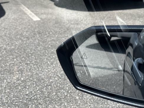 Certified 2025 Hyundai Elantra SE FWD image 17