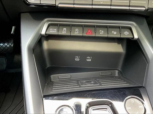 Used 2025 Audi A3 2.0T Premium Plus w/ Premium Plus Package AWD/4WD image 16