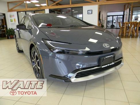 New 2026 Toyota Prius Plug-In Hybrid FWD image 1