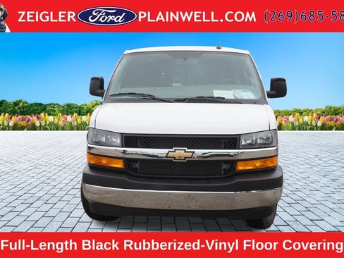 Used 2024 Chevrolet Express 2500 w/ Driver Convenience Package RWD image 8