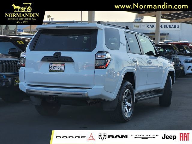 Used 2024 Toyota 4Runner TRD Off-Road Premium AWD/4WD image 3