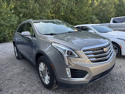 Used 2017 Cadillac XT5 FWD image 4