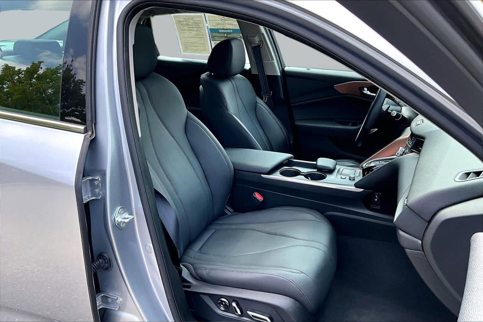 Used 2021 Acura TLX FWD image 8