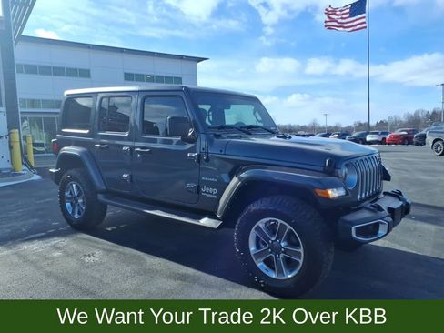 Used 2022 Jeep Wrangler Unlimited Sahara image 8