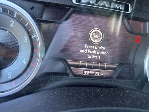 Used 2021 RAM 2500 Big Horn w/ Level B Equipment Group image 14