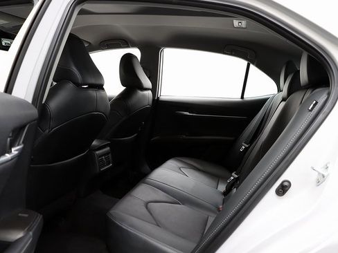 Used 2023 Toyota Camry XSE image 12