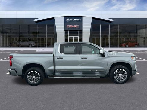 Certified 2025 Chevrolet Silverado 1500 High Country w/ Technology Package image 6