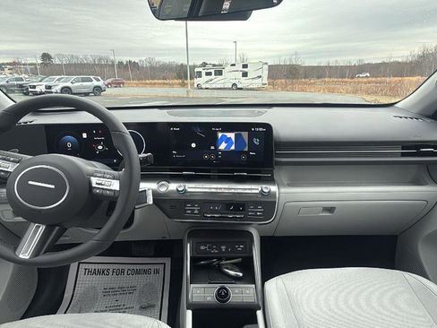 Used 2025 Hyundai Kona SEL image 27