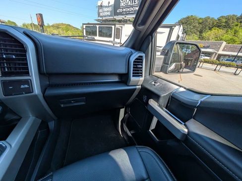 Used 2018 Ford F150 Lariat w/ Equipment Group 502A Luxury image 17