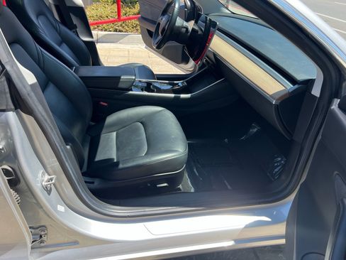 Used 2018 Tesla Model 3 Long Range AWD/4WD image 27