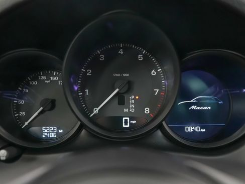 Certified 2026 Porsche Macan AWD/4WD image 26