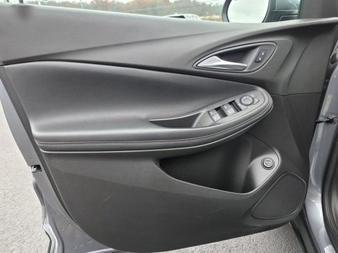 Used 2021 Buick Encore GX Select image 17