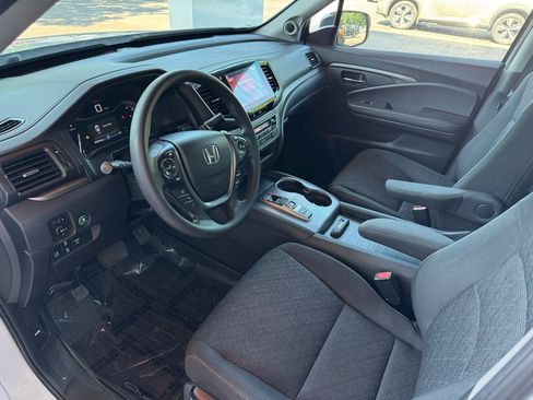 Used 2022 Honda Ridgeline Sport image 10