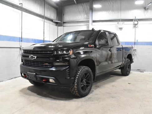 Used 2021 Chevrolet Silverado 1500 LT Trail Boss w/ Bed Protection Package image 3