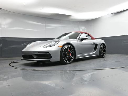 Used 2022 Porsche 718 Boxster GTS image 32
