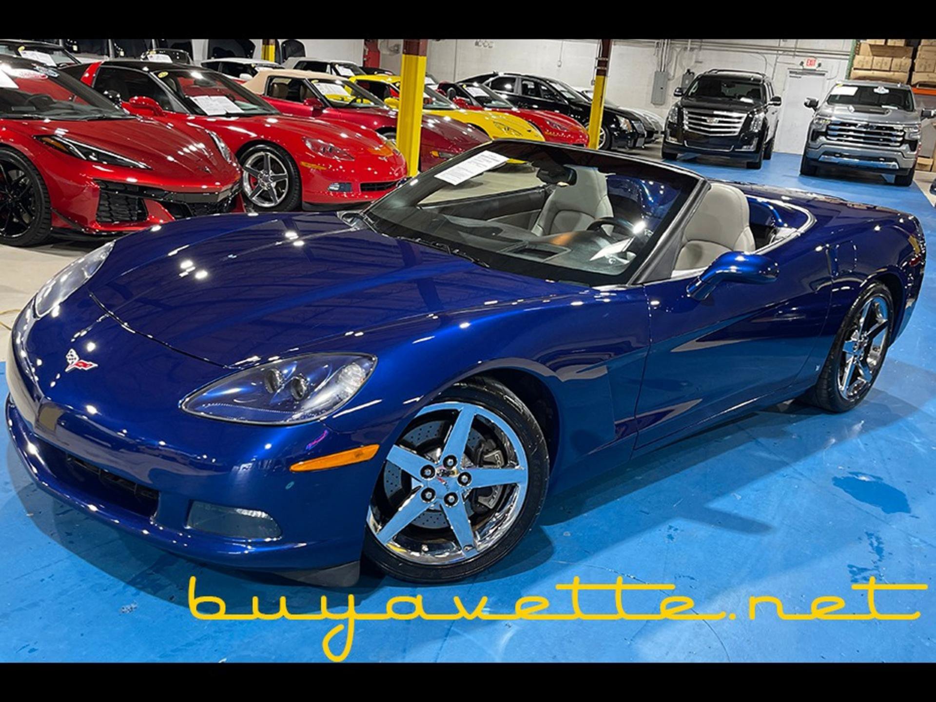 Used 2007 Chevrolet Corvette Convertible w/ Preferred Equipment Group RWD image 2