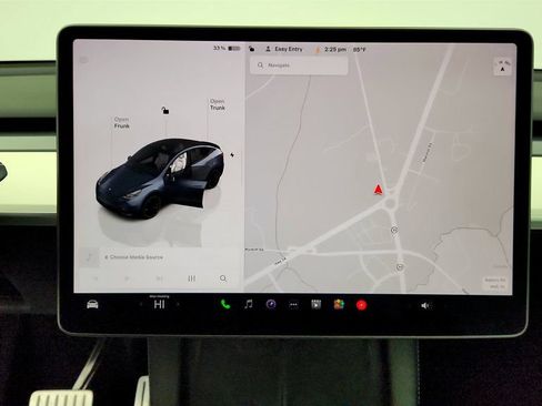 Used 2023 Tesla Model Y Long Range AWD/4WD image 23