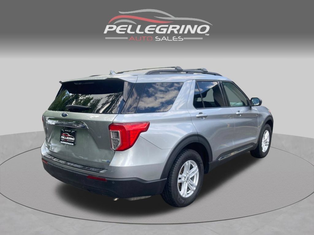 Used 2020 Ford Explorer XLT w/ Comfort Package AWD/4WD image 7