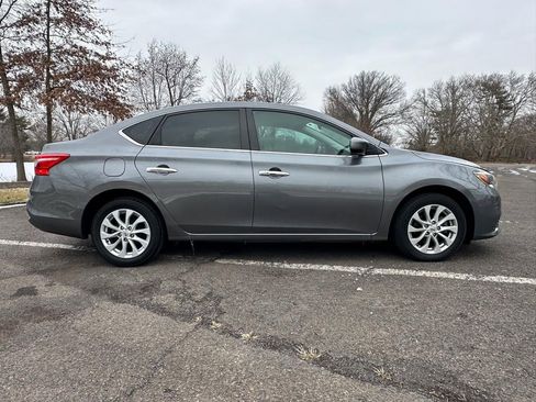 Used 2019 Ford Fiesta SE image 5