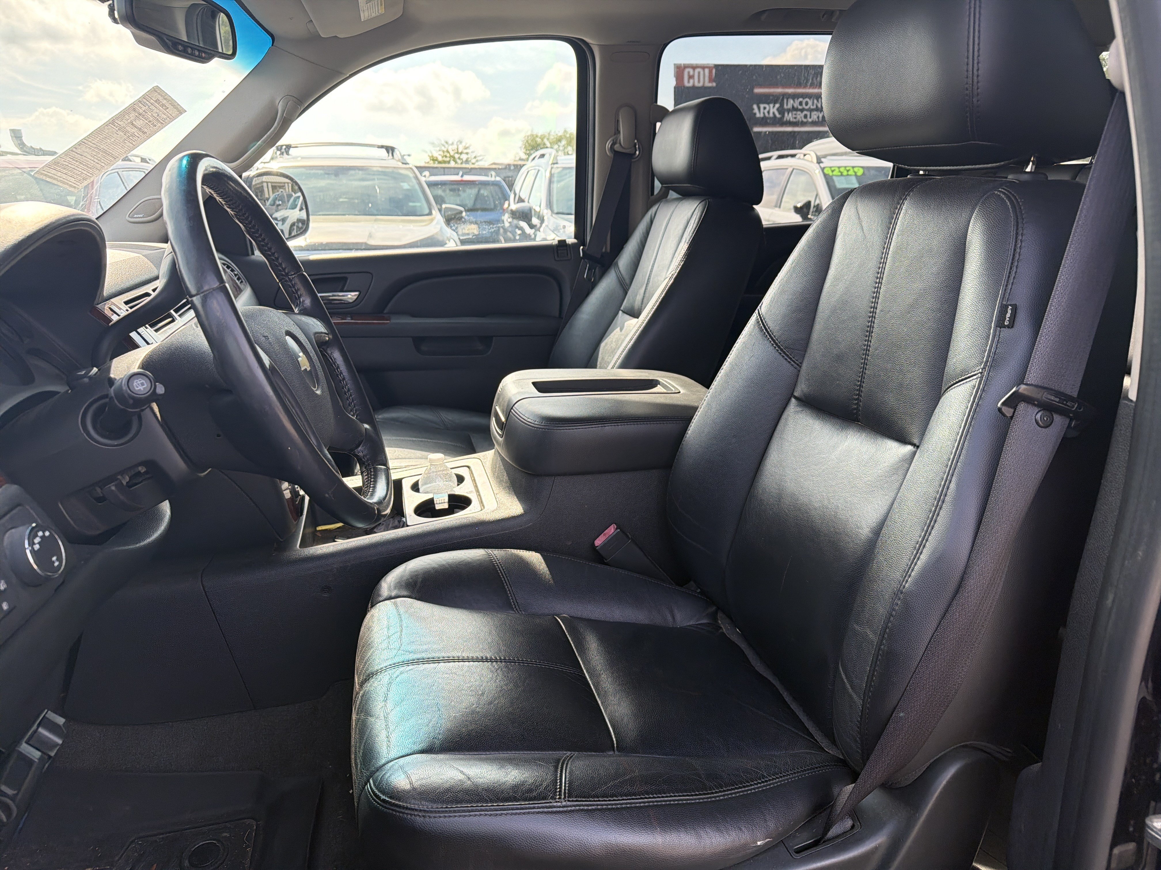 Used 2010 Chevrolet Suburban LT AWD/4WD image 10