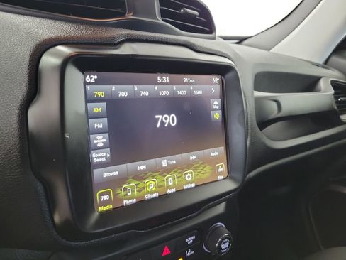 Used 2023 Jeep Renegade Latitude AWD/4WD image 26